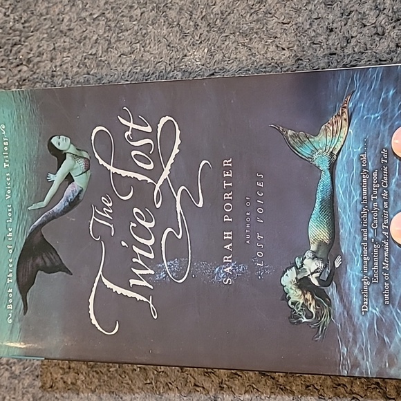 Lost Voices Trilogy - Picture 6 of 7